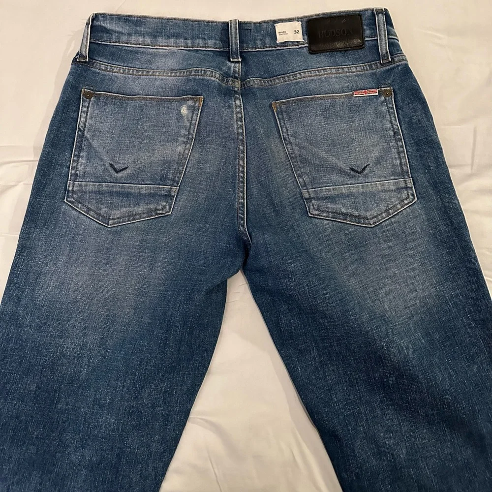 Hudson jeans, size 32, slim straight